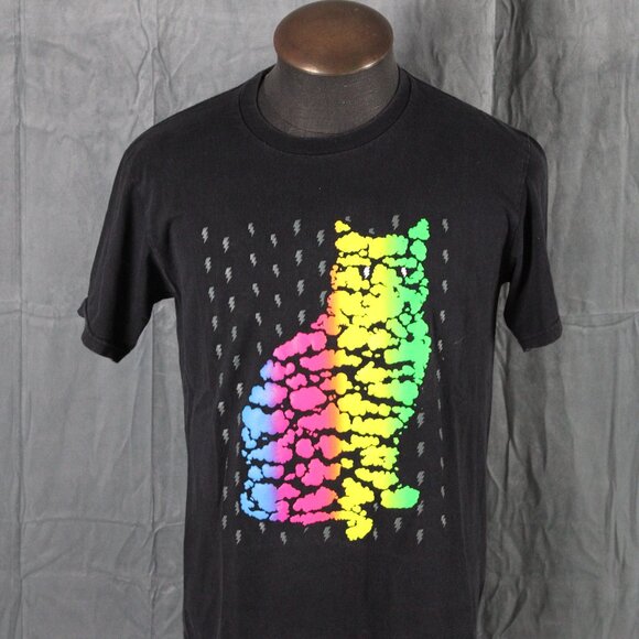 Retro Grpahic T-shirt - Puffer Rainbow Neon Cat - Men's Large - Picture 1 of 10